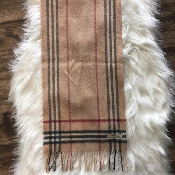 Additional pictures of my Burberry Check Scarf - Picture 5 of 11